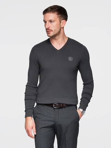 Pullover di Ombre in grigio