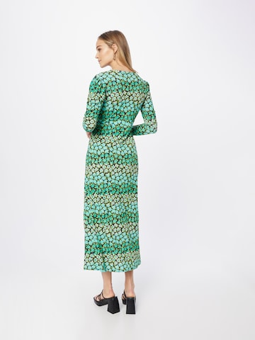 Rochie 'Tea' de la Warehouse pe verde