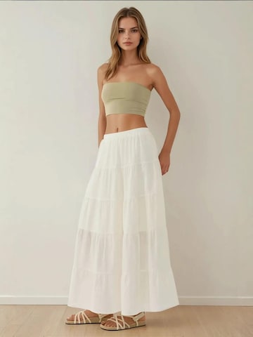 Hiccup Skirt in White
