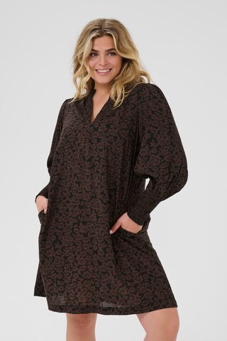 Robe 'Bella' KAFFE CURVE en marron : devant