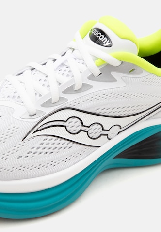 saucony Loopschoen 'TRIUMPH 24' in Wit