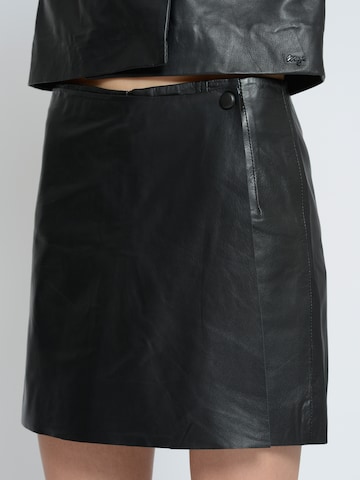 Maze Skirt in Black