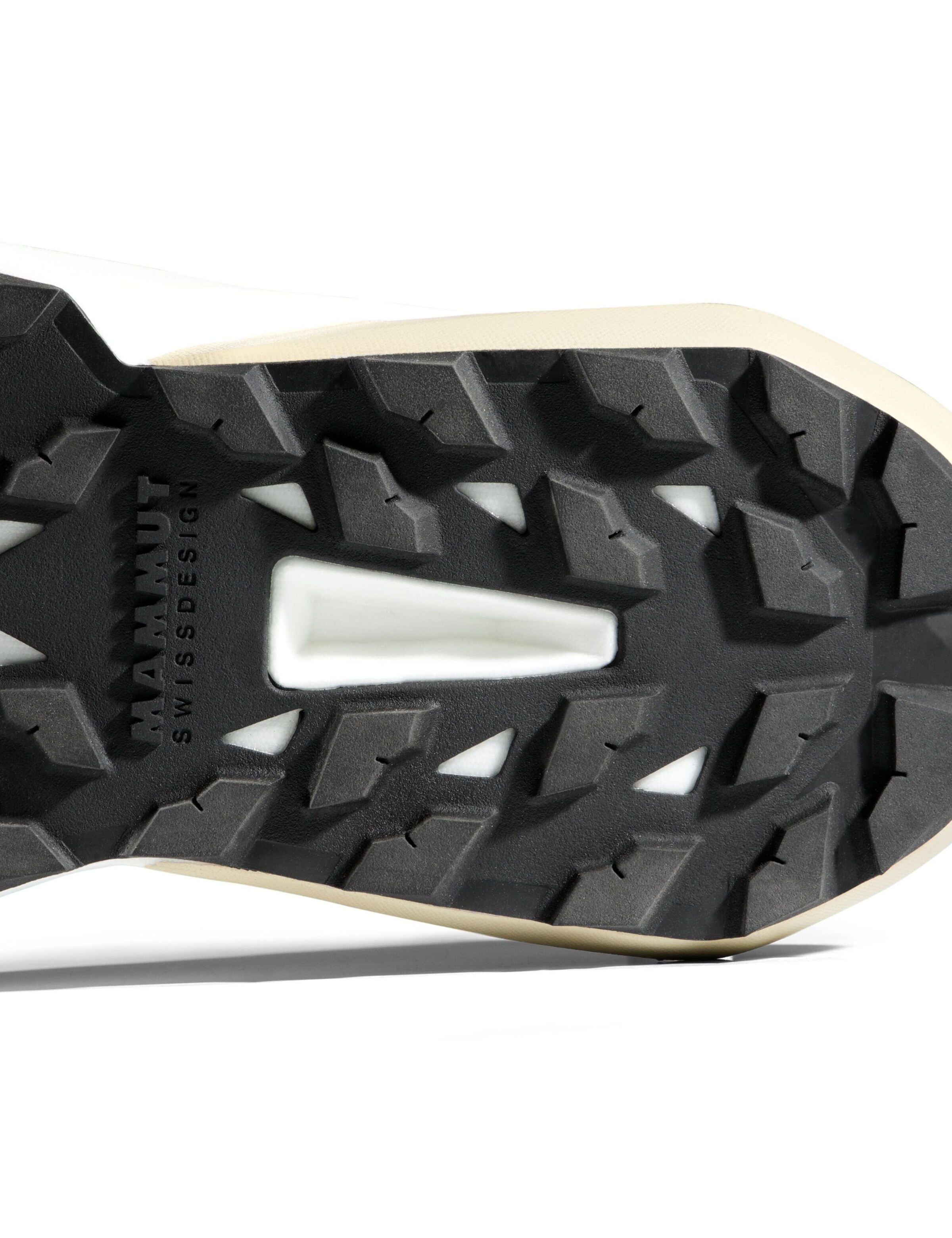 MAMMUT Flats in White