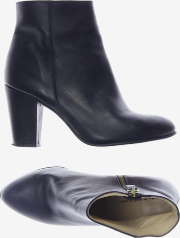 NINE TO FIVE Dress Boots in 40 in Black: front