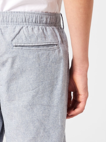 Regular Pantalon chino GAP en gris