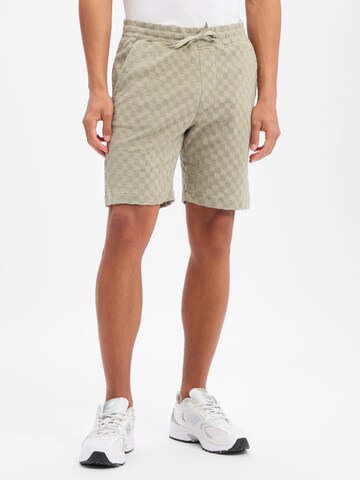 Regular Pantalon Lindbergh en vert : devant