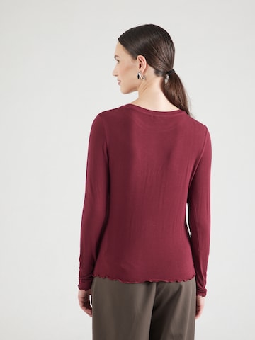 QS - Camiseta en rojo