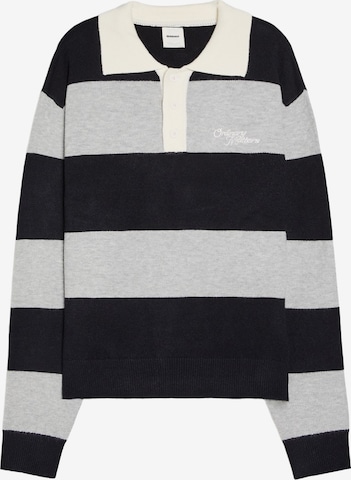 Pull-over Bershka en bleu : devant