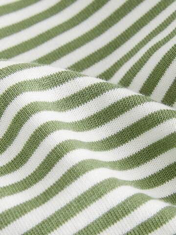 T-Shirt Next en vert