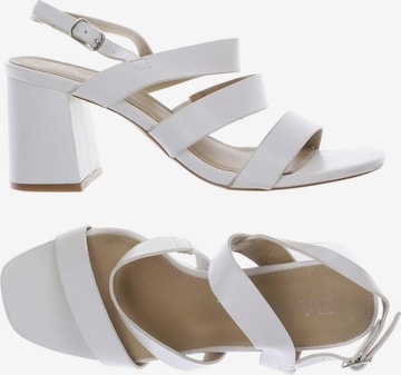 Raid Sandals & High-Heeled Sandals in 37 in White: front