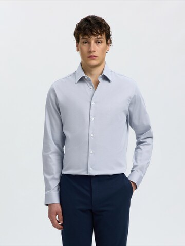 SELECTED Regular fit Button Up Shirt in Blue: front