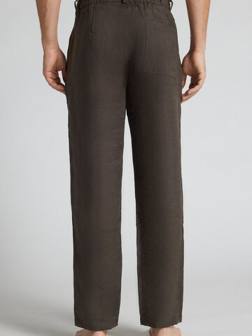 IUMAN Intimissimi Regular Pleat-Front Pants in Brown