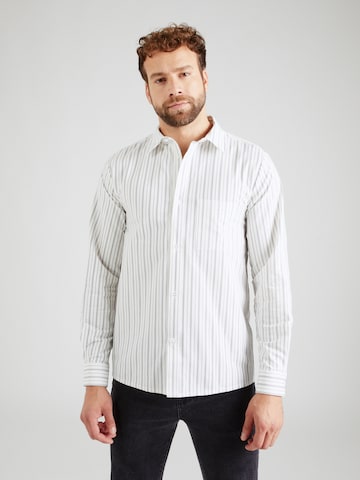 ABOUT YOU x Kevin Trapp جينز مضبوط قميص 'Demian' بلون أبيض: الأمام