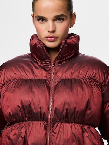 PIECES - Chaqueta de invierno 'PCMilla' en rojo