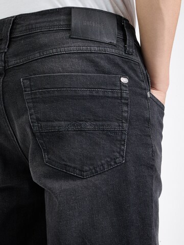 MUSTANG regular Jeans 'Washington' i sort