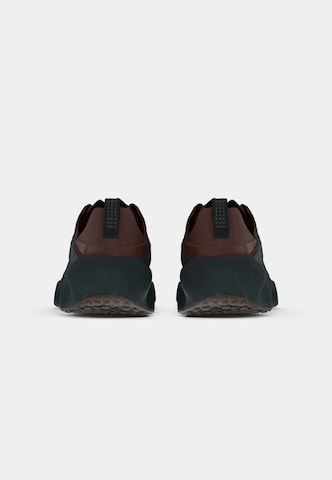 Nike Sportswear - Sapatilhas baixas 'Ava Rover' em castanho