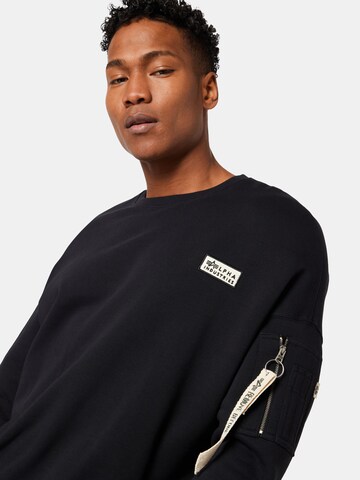 ALPHA INDUSTRIES Sweatshirt in Black