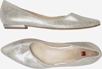 Högl Flats & Loafers in 39 in Silver: front