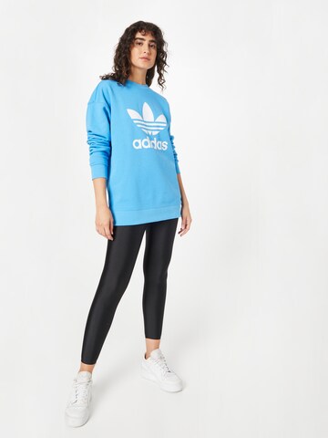 ADIDAS ORIGINALS Sweatshirt 'Trefoil Crew' i blå