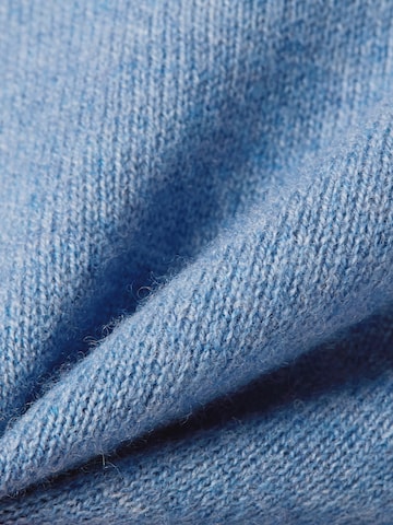 Ipuri Sweater in Blue