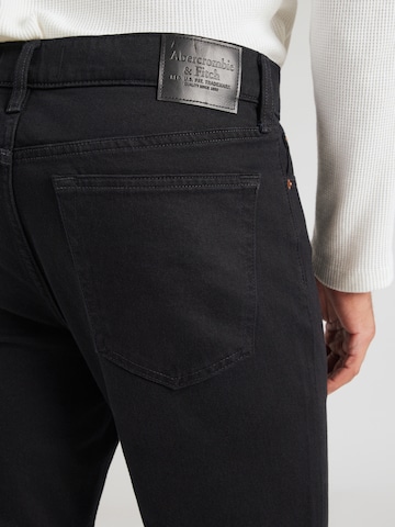 Abercrombie & Fitch Regular Jeans i svart
