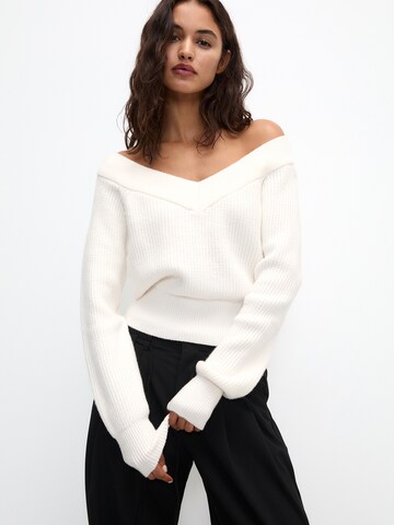 Pull&Bear Pullover in Beige: Vorderseite