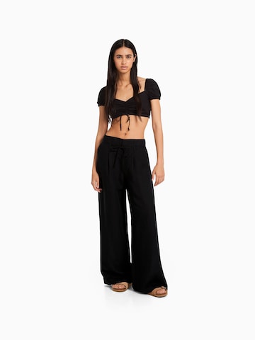 Bershka Wide Leg Plissert bukse i svart