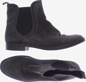 Pier One Stiefelette 41 in Grau: predná strana