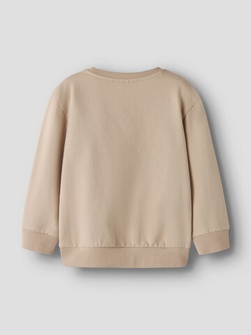 NAME IT - Sudadera en marrón