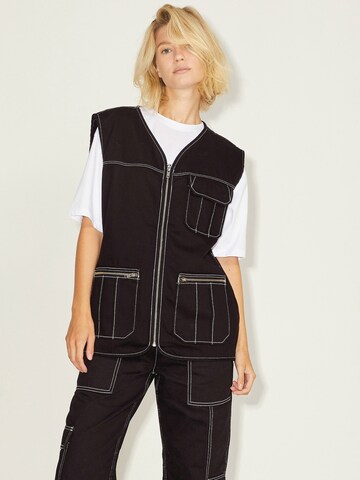 JJXX Vest 'Octavia' in Black: front