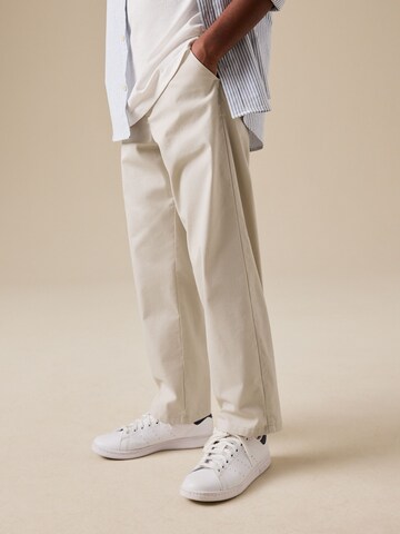 Regular Pantalon Next en beige : devant