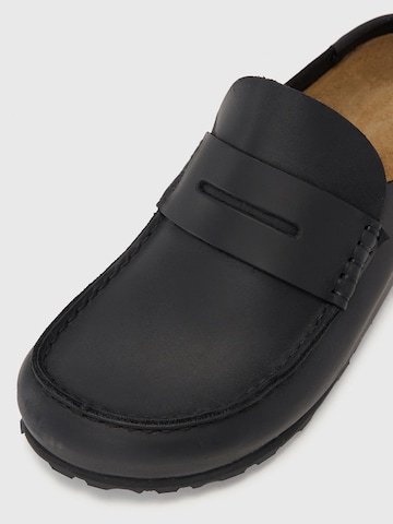 BIRKENSTOCK - Zapatos abiertos 'Leoi' en negro