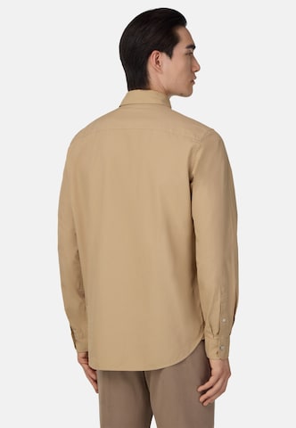 Coupe regular Chemise business Boggi Milano en beige