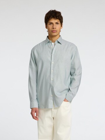 SELECTED HOMME Regular fit Button Up Shirt in Green: front