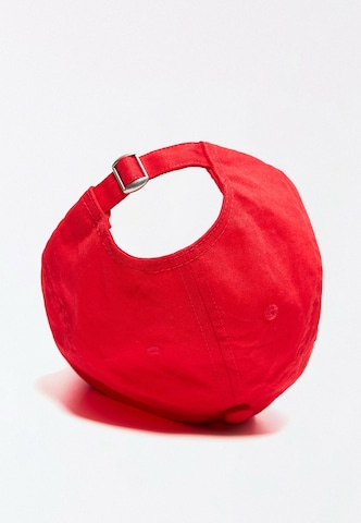Cappello da baseball di Bershka in rosso