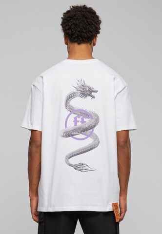 Forgotten Faces T-shirt 'Dragon' i vit: framsida