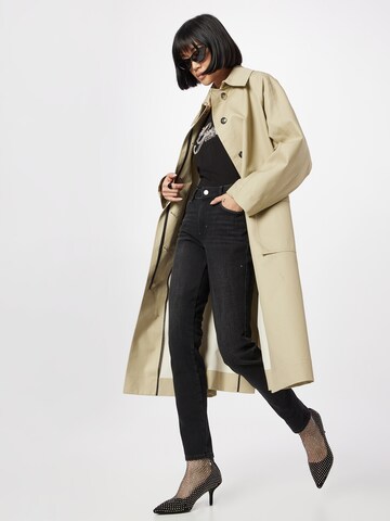 GUESS Слим фит Дънки 'SEXY CURVE' в черно