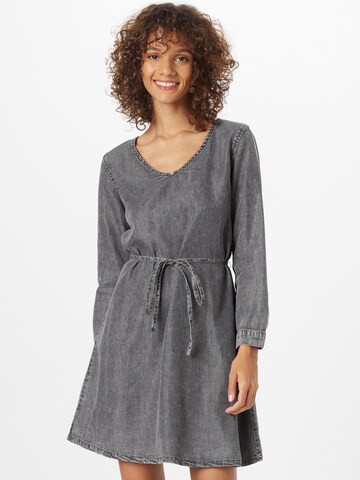 Robe 'BEA' ONLY en gris : devant