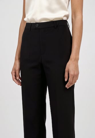 Vero Moda Petite Regular Trousers with creases 'VMTEXAS' in Black: front