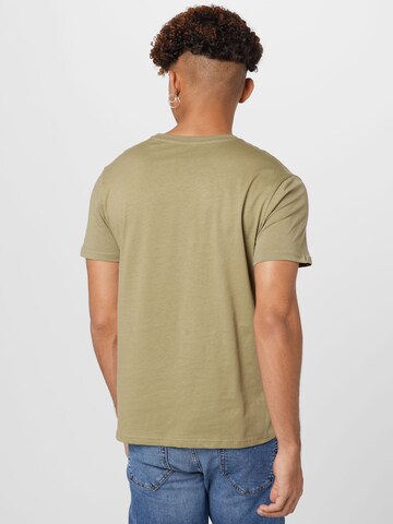 Coupe regular T-Shirt ALPHA INDUSTRIES en vert