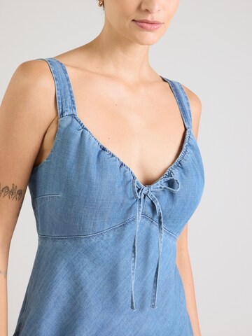 Robe d’été Abercrombie & Fitch en bleu
