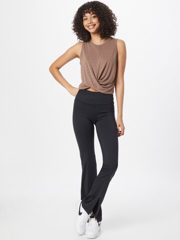 Athlecia Sports top 'Diamy' in Brown