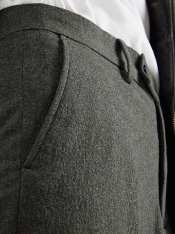 regular Pantaloni con piega frontale di Lindbergh in verde