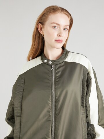 TOPSHOP Jacke in Grün