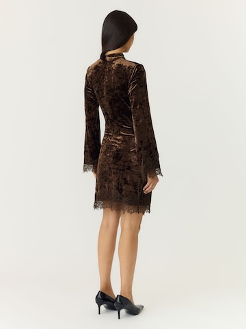 Robe 'VELLIA' YAS en marron