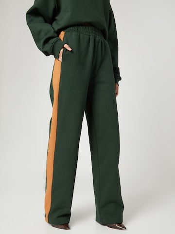 Smiles Regular Trousers 'Yunus' in Green