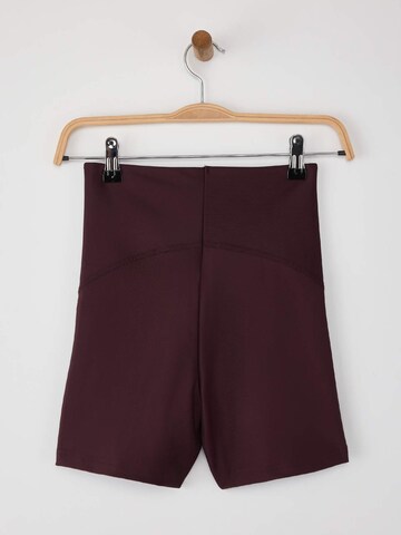 Skinny Pantalon Trendyol en violet