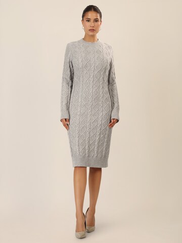 APART Knitted dress in Grey: front