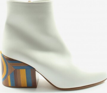 Gabriela Hearst Dress Boots in 42 in White: front