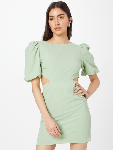 GLAMOROUS Платье в Зеленый: спереди